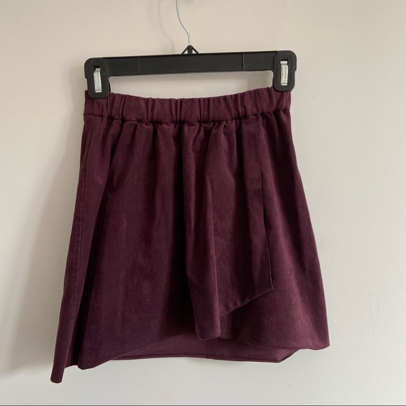 Aritzia Wilfred Free Suede Skirt - Picture 2 of 4